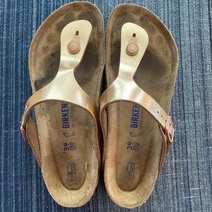 Birkenstock rose gold leather gizeh sandal